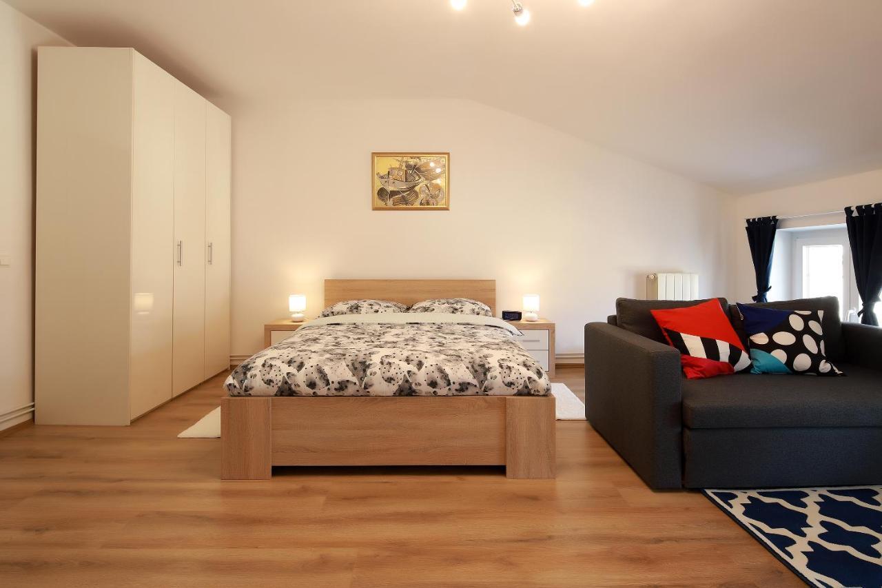 Sweet Loft Apartment "Blue" In Rijeka Center Exterior photo